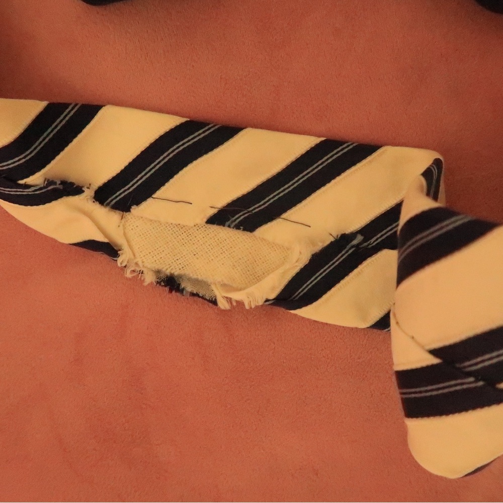 Tommy Hilfiger Navy and Cream Striped Silk Tie - Picture 5 of 5